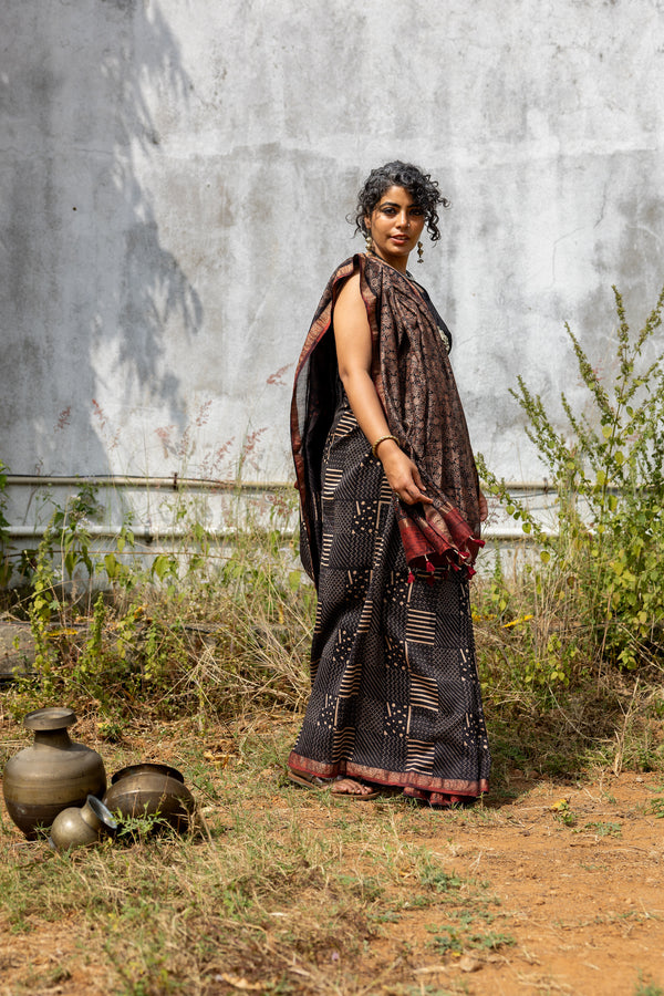 'SAMYAK: Black-Red' Ajrakh Maheshwari Handloom Saree