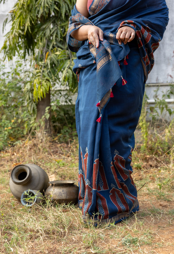 'CHAITANYA: Indigo' Ajrakh Maheshwari Handloom Saree