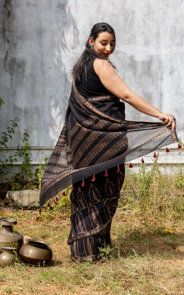 'CHAITANYA: Black' Ajrakh Maheshwari Handloom Saree