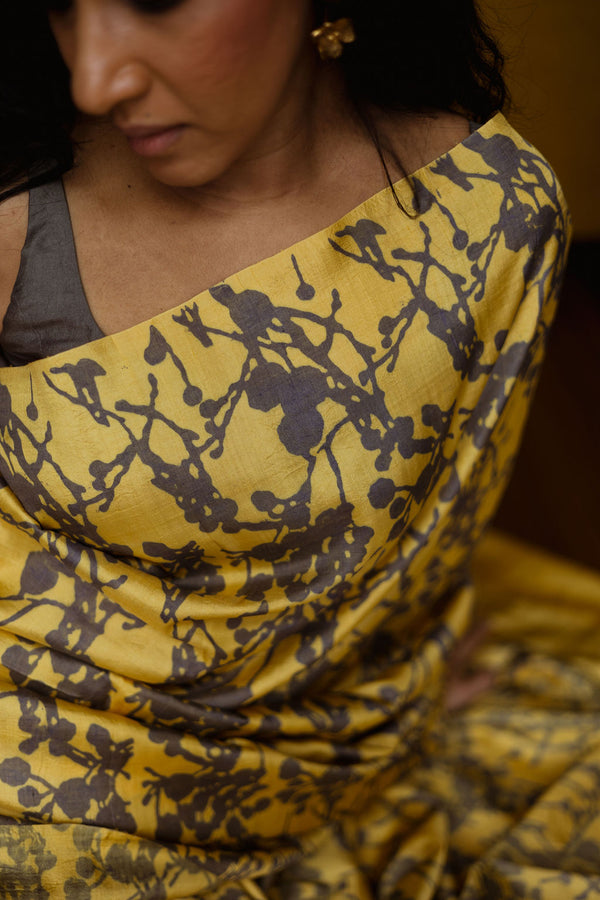 Hoo Nodi | SAMPIGE Silk Saree