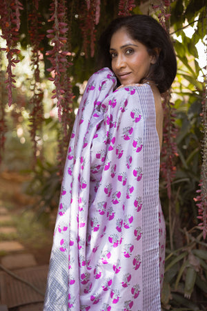 Hoo Nodi | NIRU KANIGALU: Lilac Silk Saree