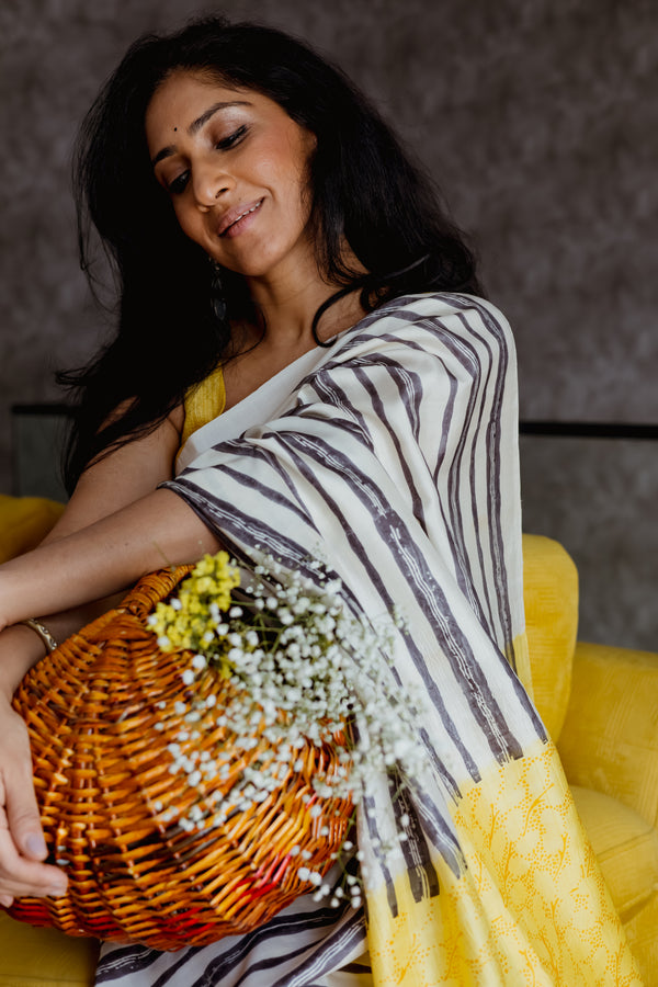 Hoo Nodi | MALLIGE Silk Saree