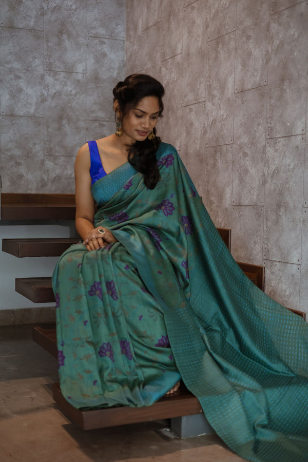 Hoo Nodi | KEPULA: Green Silk Saree
