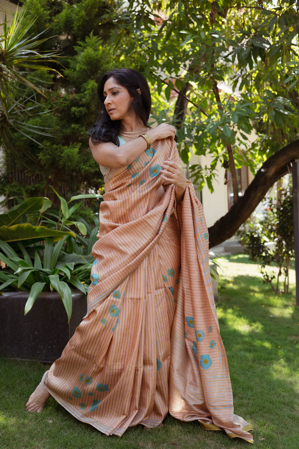 Hoo Nodi | RAJANI: Toffee Silk Saree