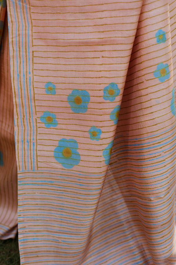 Hoo Nodi | RAJANI: Toffee Silk Saree